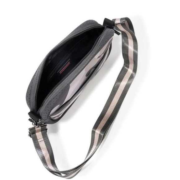 Haute Shore Drew Safari Compact Crossbody - Picture 4 of 9